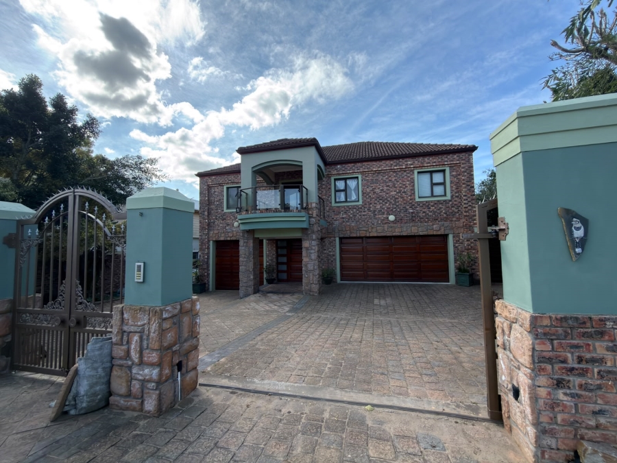 6 Bedroom Property for Sale in West Bank Eastern Cape